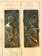 Bronzen wandplaquettes - Plaquette (2) - Gepatineerd brons, Antiquités & Art