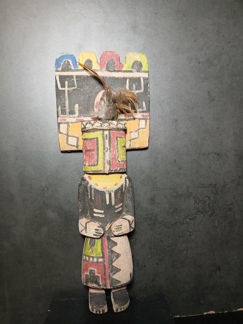 2 Poupées dans le style kachina hopi (Sans Prix de Réserve), Antiek en Kunst, Kunst | Niet-Westerse kunst