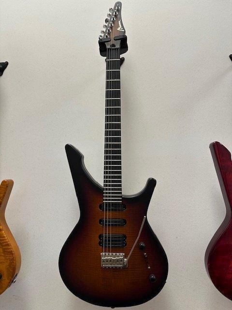 MANNE - Ventura - - Elektrische gitaar - Italië - 2004, Muziek en Instrumenten, Snaarinstrumenten | Gitaren | Akoestisch