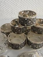 Ensemble de Ronds de Serviette de Table Variés en métal