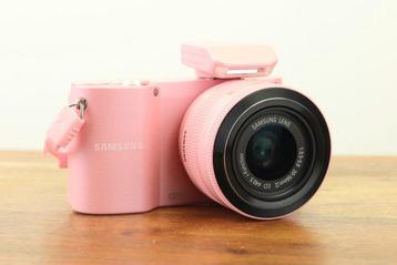 Samsung NX1000 + 20-50mm f/3.5-5.6 ED II PINK, Zeldzaam