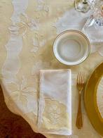 Nappe et douze serviettes en lin brodé Madeira - pièce