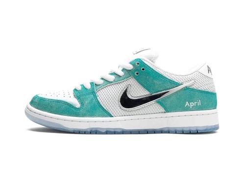 Nike SB Dunk Low Pro QS April Skateboards - Maat 45 EU, Kleding | Heren, Schoenen, Ophalen of Verzenden