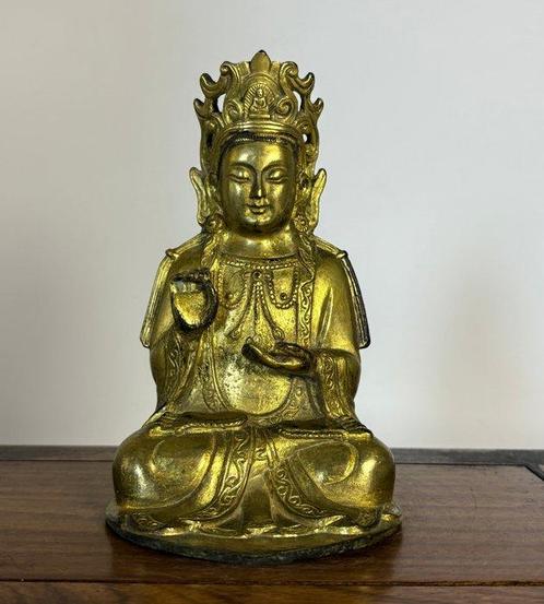 Chinese vergulde bronzen beeld van Guanyin - 20e eeuw, Antiek en Kunst, Antiek | Overige Antiek
