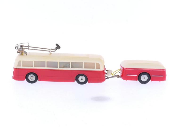 Schaal H0 Eheim 6102 (Brawa) trolleybus crème-rood met aa.., Hobby en Vrije tijd, Modeltreinen | H0, Gebruikt, Analoog, Ophalen of Verzenden