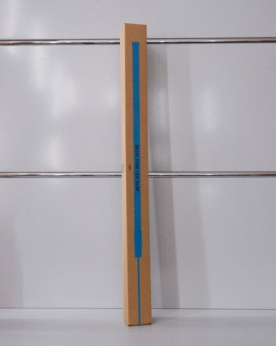 HAY - Lamp - Neon Tube - Blauw - PVC, Antiquités & Art, Antiquités | Éclairage