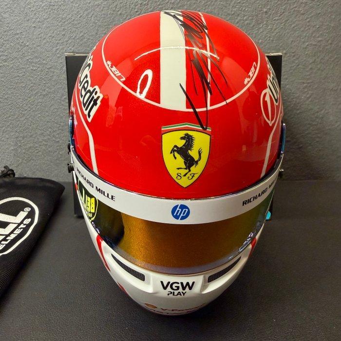 Ferrari - Formula 1 - Charles Leclerc - 2025 - Schaal 1/2, Verzamelen, Automerken, Motoren en Formule 1