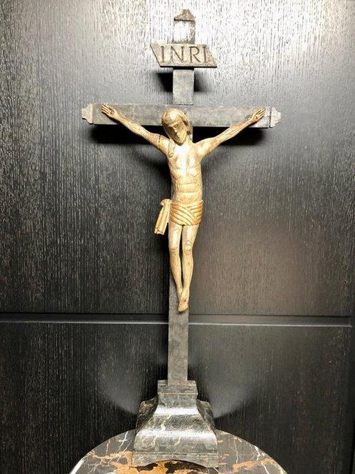 Crucifix - Hout - 1750-1800 - Kruisiging - 82 cm, Antiek en Kunst, Kunst | Niet-Westerse kunst
