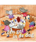 Een gat in de dag 9789057885624 Jolanda van der Marel-Krikke, Boeken, Verzenden, Zo goed als nieuw, Jolanda van der Marel-Krikke