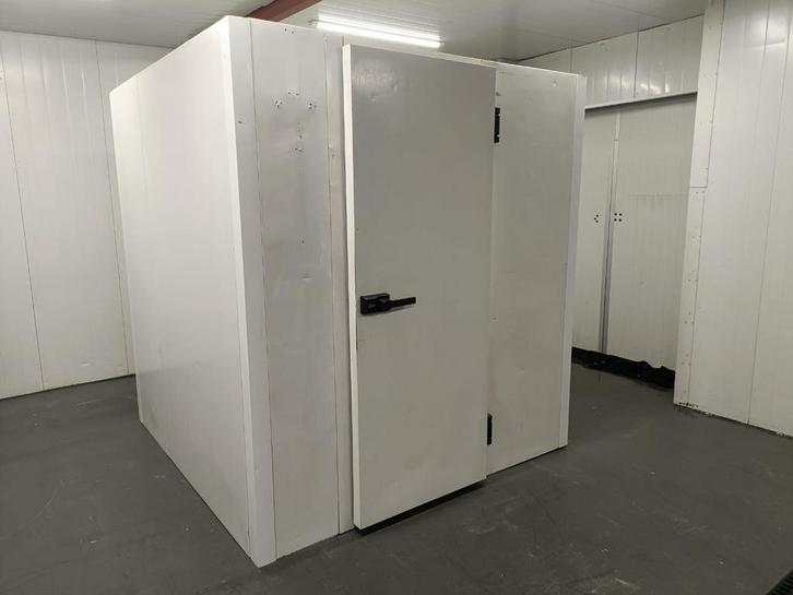 Koelcel 196 x 196 x 210 cm, Zakelijke goederen, Horeca | Keukenapparatuur, Gebruikt, Koelen en Vriezen