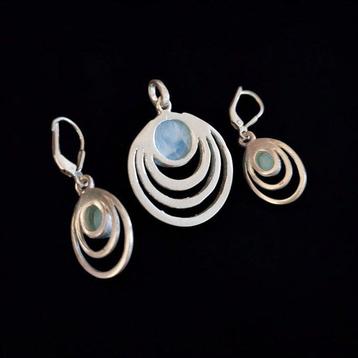 Ensemble en Larimar de République Dominicaine. Pierre