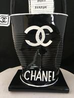 Norman Gekko (XX) - Chanel Bag with N.5 Perfume (Limited