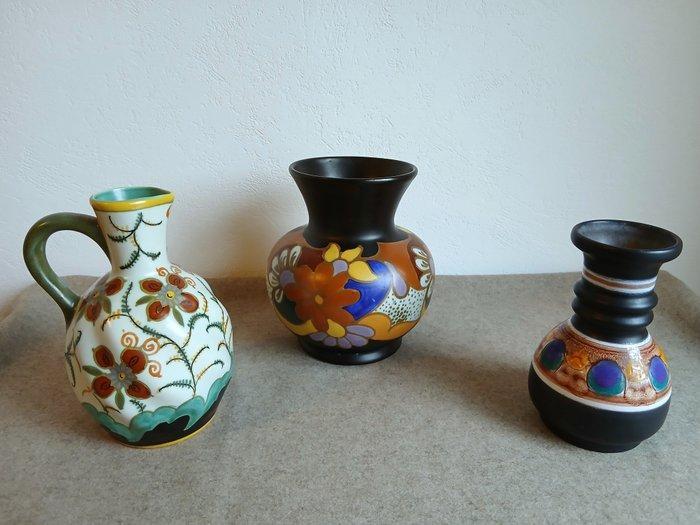 Eskaf, Plazuid en Flora - Vaas (3) - Aardewerk - gemengd lot, Antiek en Kunst, Kunst | Designobjecten