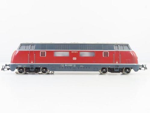 Märklin H0 - 3021 - Diesellocomotief (1) - BR 220 - DB, Hobby en Vrije tijd, Modeltreinen | H0