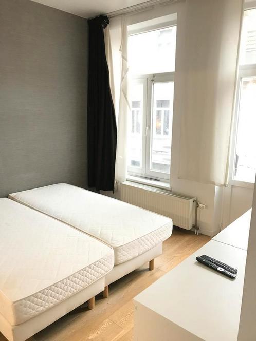 Appartement en Rue des Commerçants, Brussels, Immo, Appartements & Studios à louer, 20 à 35 m², Bruxelles