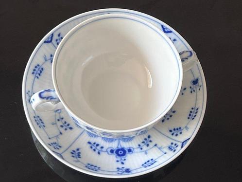 Heinrich Villeroy & Boch - Pot à bouillon (11) - Amalienburg, Antiek en Kunst, Antiek | Meubels | Tafels