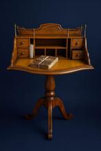 Bonheur du jour - Eik - bonheur-du-jour ca 1880