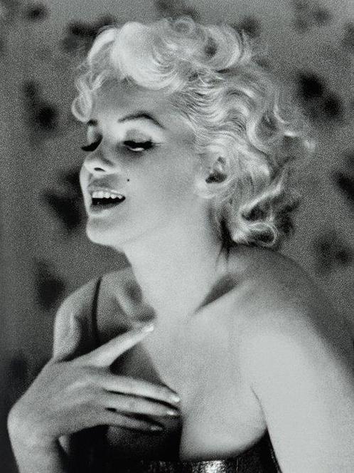 Chanel - Marilyn Monroe con Chanel N°5 – Foto iconica, 1953, Antiek en Kunst, Kunst | Tekeningen en Fotografie