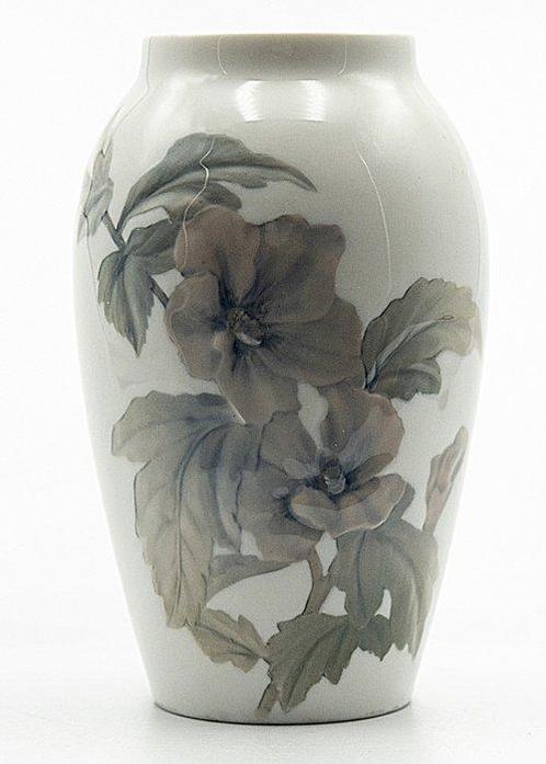 Rosenthal Selb Bavaria Art Nouveau Porcelain Vase, Marked -, Antiek en Kunst, Antiek | Glaswerk en Kristal