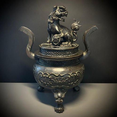 CHINESE DING TYPE BRONZE TRIPOD CENSER / SCENT BURNER /, Antiek en Kunst, Antiek | Overige Antiek