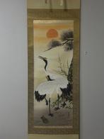 Peinture dun beau soleil levant, grue, fleur de prunier et