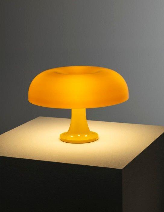 Artemide - Giancarlo Mattioli - Tafellamp - Nessino geel -, Antiek en Kunst, Antiek | Verlichting