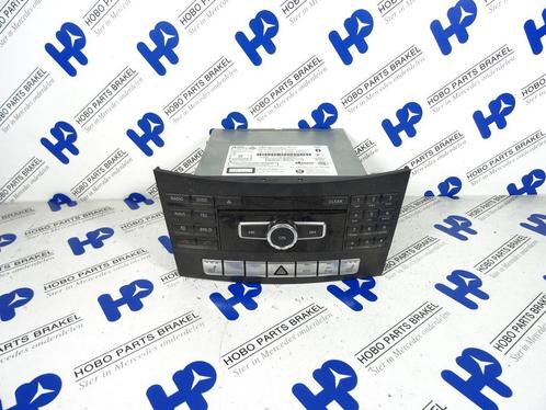 Radio/CD-speler A 212 900 1826 o.a: CLS-klasse w218, Auto-onderdelen, Elektronica en Kabels, Gebruikt, 3 maanden garantie, Mercedes-Benz