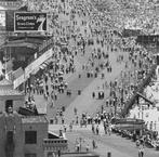 Andreas FEININGER - Coney Island Beach on the Fourth of July, Antiek en Kunst