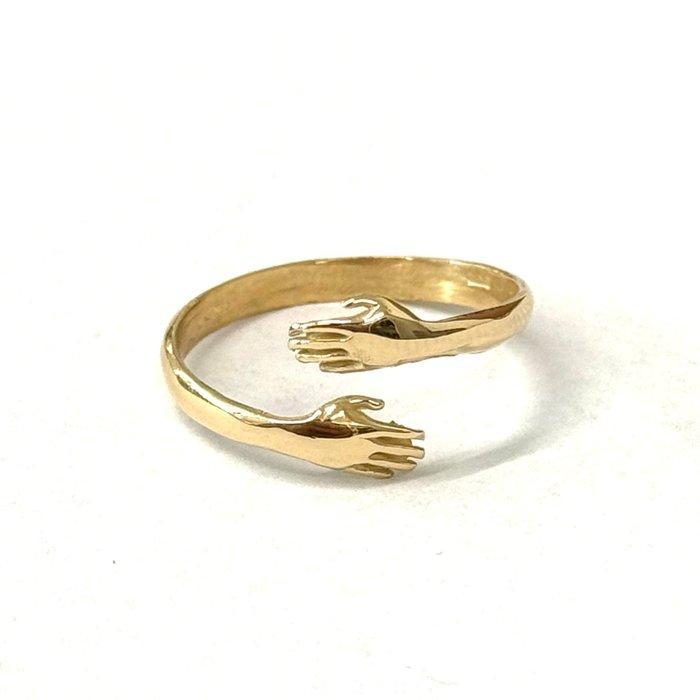 Handmade - Ring - Abbraccio - 2.6 g - 18 karaat Geel goud, Handtassen en Accessoires, Ringen