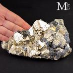 Spécimen exceptionnel de pyrite octaédrique – Mines de, Collections