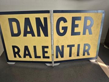 POLICE / DANGER Double sided sign - Panneau - Métal