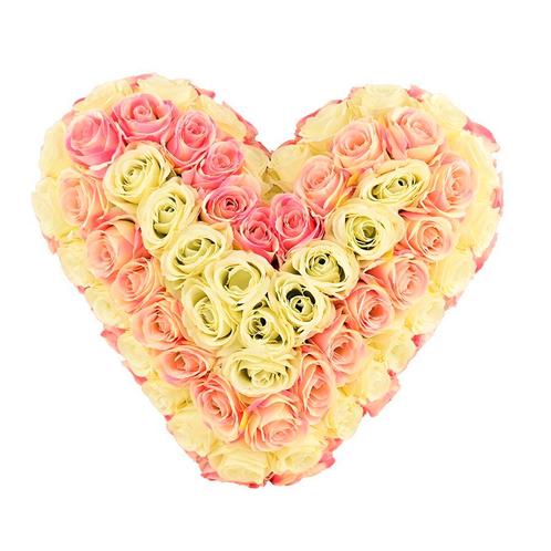 Kunstbloemen hart met rozen pink en cream, Huis en Inrichting, Woonaccessoires | Kunstplanten en Kunstbloemen, Nieuw, Binnen, Buiten