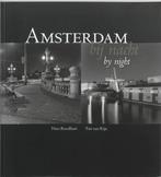 Amsterdam bij nacht 9789053661055 T. van Rijn, Verzenden, Gelezen, T. van Rijn