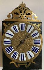 Horloge comtoise -  Antique - Laiton moulé, forgé -