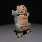 Mayan Terracotta Ocarina-beeld. 600 - 900 n.Chr. 9,8 cm H.