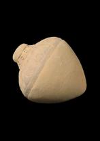 Byzantijns Keramiek Handgranaat met gegraveerde versiering