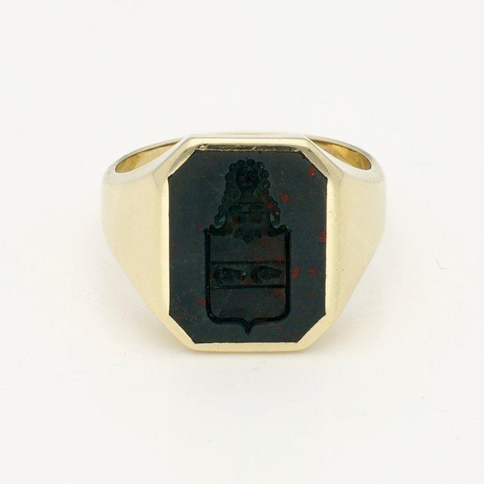 Ring - 14 karaat Geel goud - Heliotroop/Intaglio, Handtassen en Accessoires, Ringen