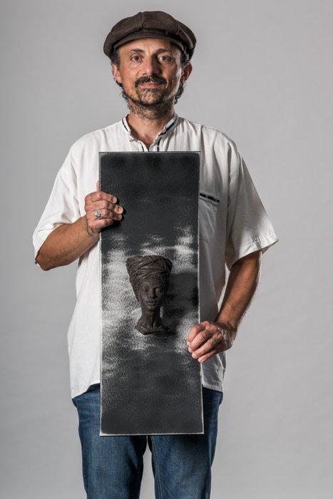 Francioni Mastromarino (1978) - La Concipiente nera, Antiek en Kunst, Kunst | Designobjecten