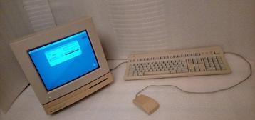 Apple 1993 Macintosh LC lll + 12 monochrome display +