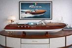 maquette de luxe Riva Aquarama bois 53cm 1:10 - Modelboot