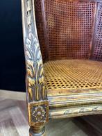 Fauteuil - Bois fruitié - Louis XVI - gerestaureerd -