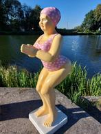 Statue, large garden statue 110 cm high lady in bathing suit, Antiek en Kunst, Curiosa en Brocante