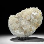 GEEN RESERVEPRIJS - Prachtig kristal met kwartsspikes op, Antiek en Kunst
