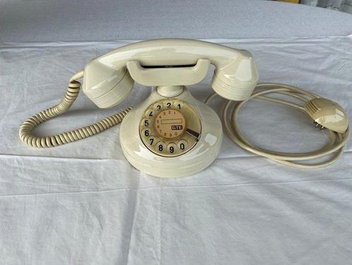GTE - Téléphone analogique - Plastique, Antiek en Kunst, Kunst | Designobjecten