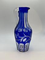 Kruik - Overlay blauw cobalt. Glas of kristal?, Antiek en Kunst