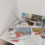 Collection thématique - Accastillage, miniatures, livrets -