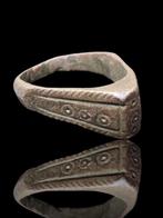 Viking periode Bronze Magic Eye Seal Ring (Zonder