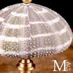 Een zee-egel op een elegante basis van brons Taxidermie, Antiek en Kunst