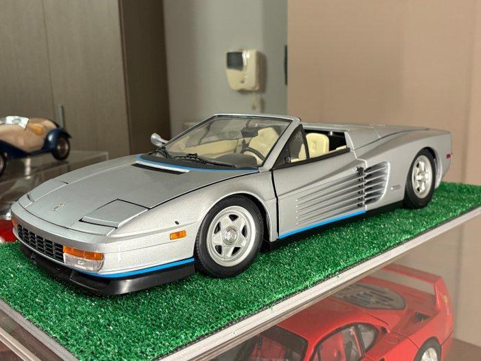 Pocher 1:8 - Modelauto (2) - Due Ferrari Testarossa cabrio, Hobby & Loisirs créatifs, Voitures miniatures | 1:5 à 1:12