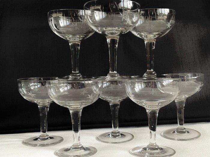 Antieke artisanaal geblazen Champagnecoupes met geslepen, Antiek en Kunst, Antiek | Meubels | Tafels